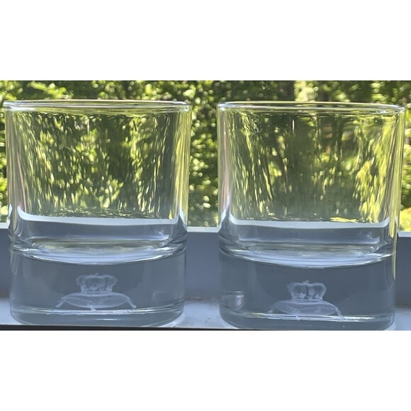 CROWN ROYAL floating crown on pillow 3D Hologram Rocks whiskey Glass set of 2 - Picture 5 of 16